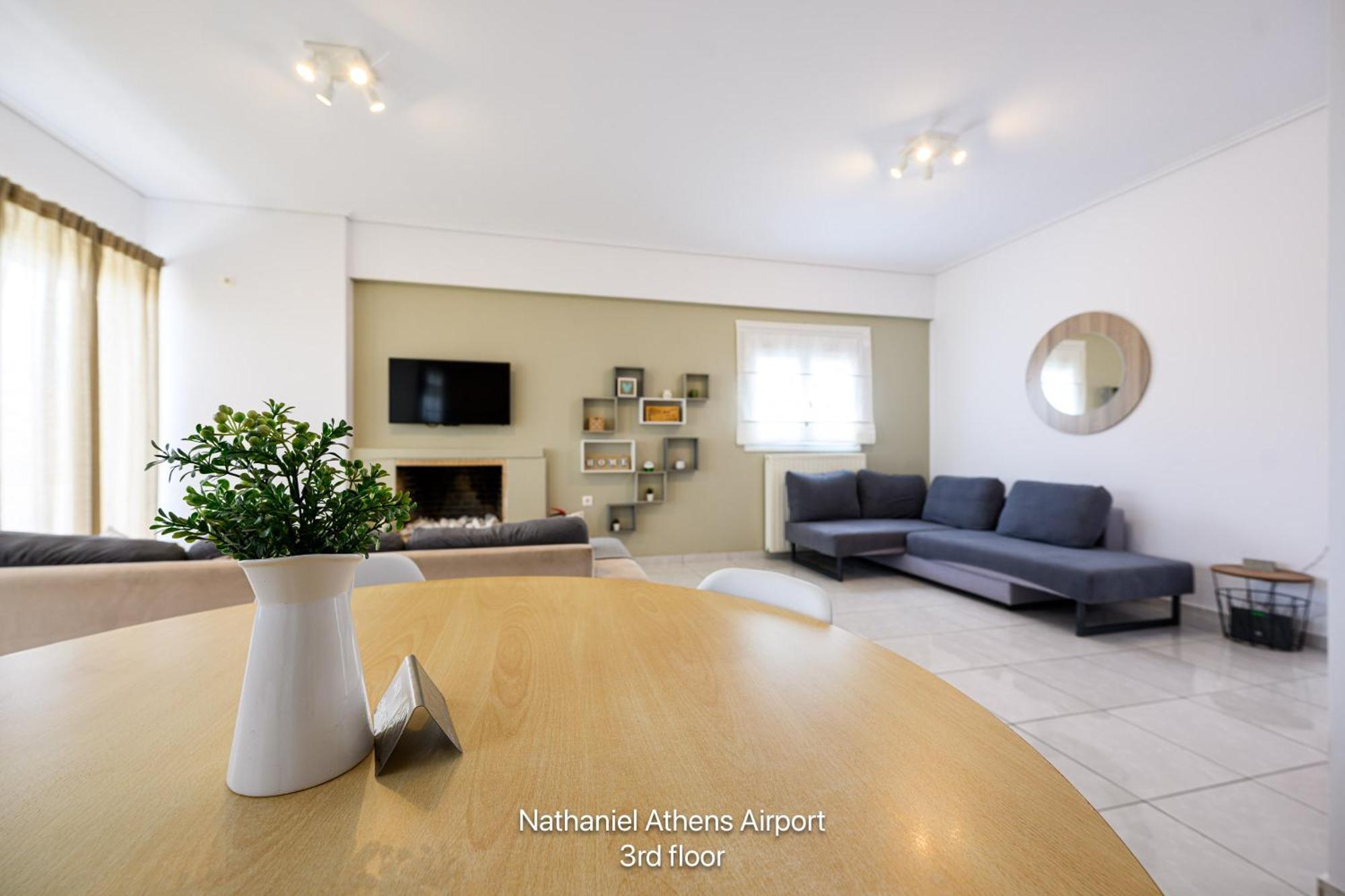 Nathaniel Athens Airport Spáta Buitenkant foto