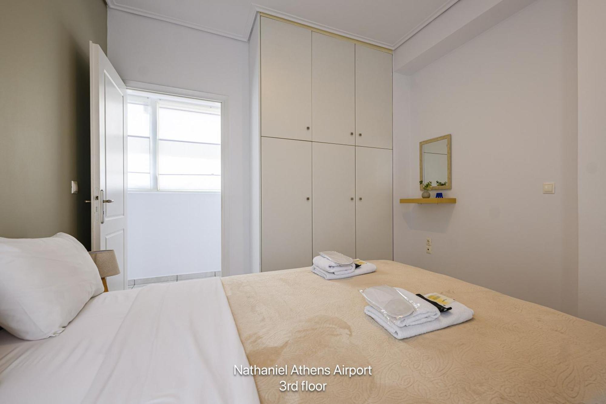 Nathaniel Athens Airport Spáta Buitenkant foto